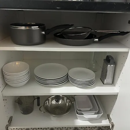 Tatil Evi Contractors, Groups 4xbedrooms 5xdouble Beds, Close To Free Parking Sleeps X 10 Wifi ,netflix,lgi Check Reviwz