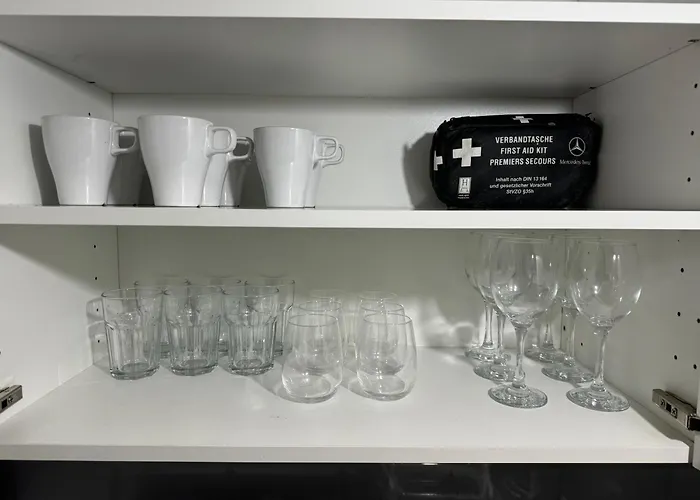 Contractors, Groups 4xbedrooms 5xdouble Beds, Close To Free Parking Sleeps X 10 Wifi ,netflix,lgi Check Reviwz *